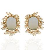 White Golden Baroque Pearl Smart Look Cute Studd