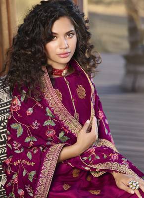 Magenta Embroidered Semi Stitched Salwar With Dupatta 4