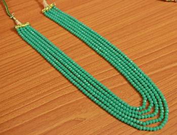 Green Crystal Necklaces 1