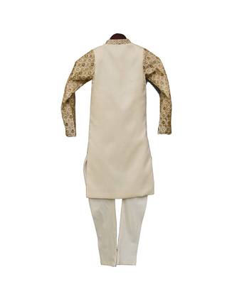 Golden Beige Embroidery Ajkan 2