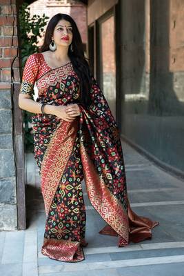 Black woven banarasi silk saree with blouse 1