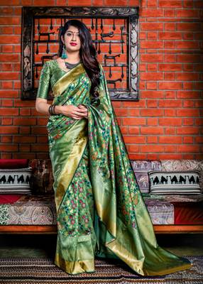 Green woven banarasi silk saree with blouse 1