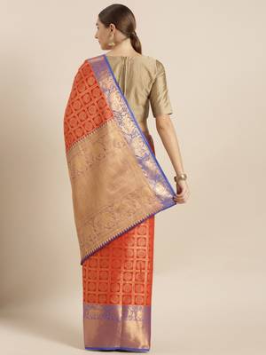 Red woven silk blend saree with blouse 2