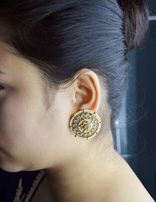 Grey cubic zirconia earrings 3