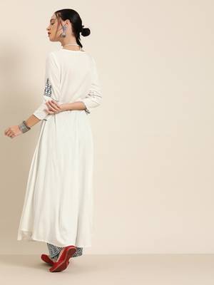 Women's White embroidered anarkali with printed palazzo and ombre dupatta 4