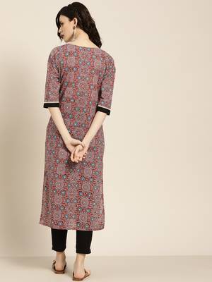 Women's Maroon embroidered printed straight kurta with black solid pant 3