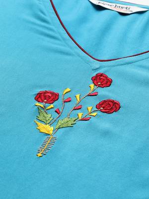Women's Blue Placement Embroidered straight kurta with solid pant 4