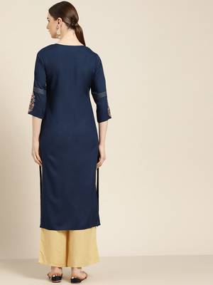 Women's Blue embroidered straight kurta with Solid palazzo 3