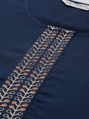 Women's Blue embroidered straight kurta with Solid palazzo 4