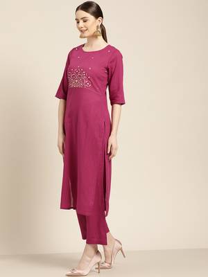 Women's Magenta embroidered kurta with palazzo 2