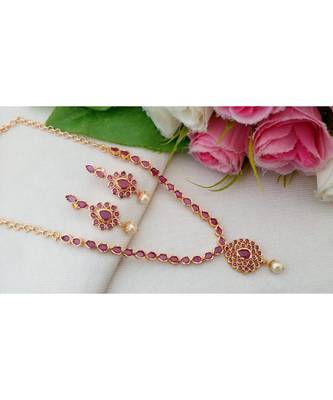 Lovely Gold Tone Designer Necklace With Ruby Stones With A Pair Of Matching Ear Rings 1