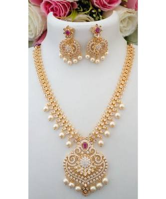 Exquisite Designer American Diamond Necklace With A Pair Of Beautiful Ear Rings 1