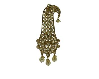 Gold cubic zirconia brooch 1