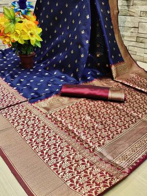 Maroon Woven Banarasi Saree With Blouse 1