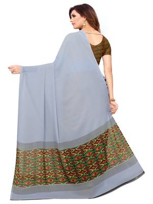 Grey printed georgette saree with blouse 3