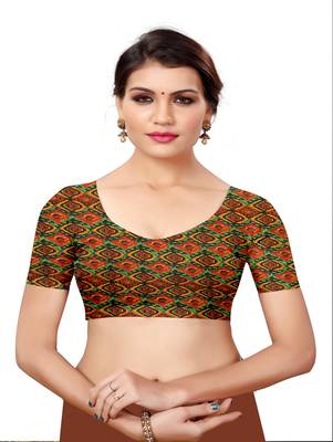Grey printed georgette saree with blouse 4