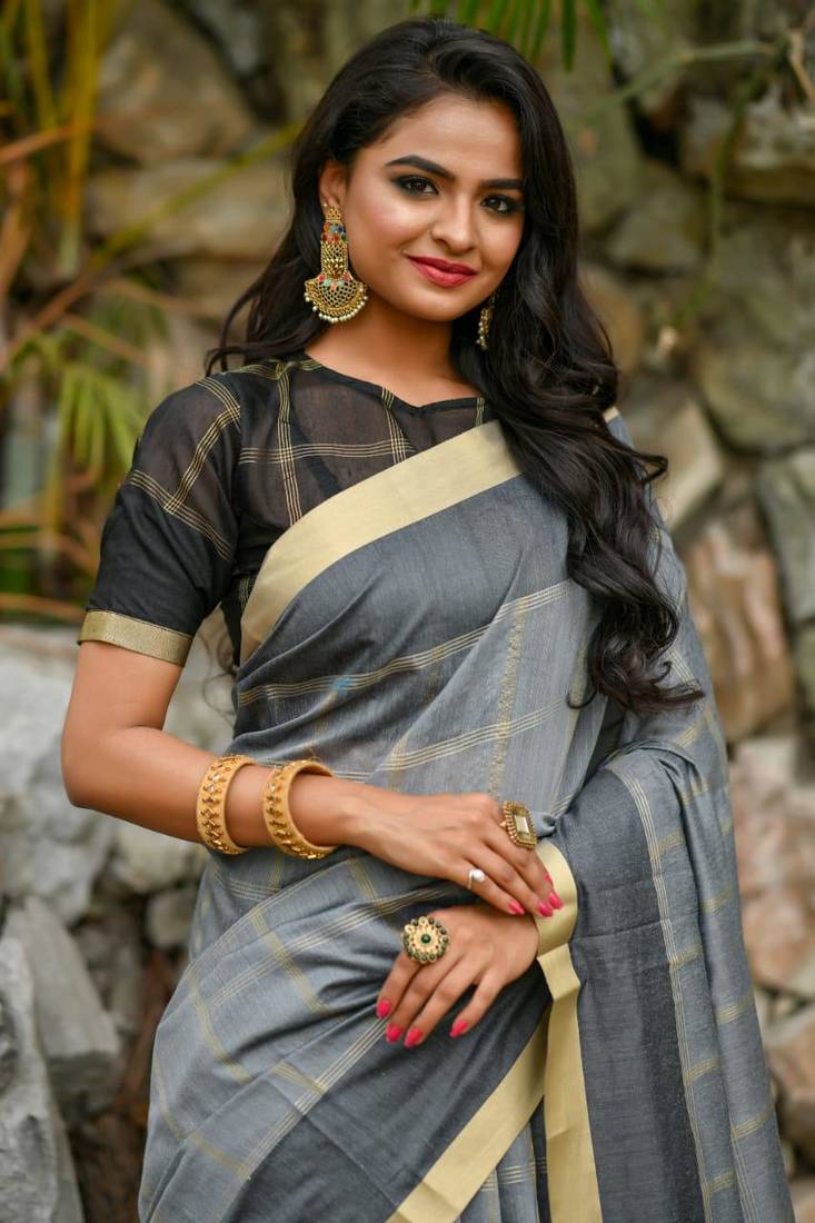 Grey Chanderi Cotton-weaving zari checks weaves saree with Blouse