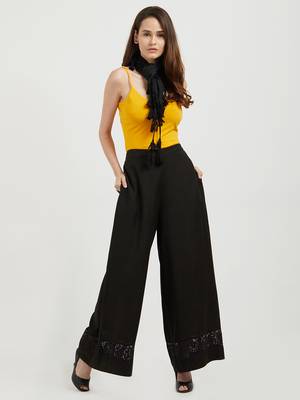 Black printed viscose bottoms 4