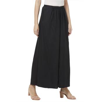 Black printed viscose bottoms 3