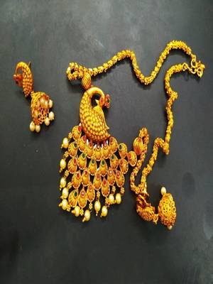 Gold necklace-sets 1