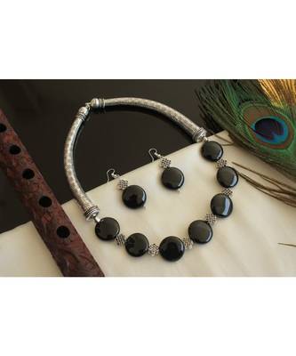 Beautiful Silver Tone Black Olax Bead Necklace Set  1