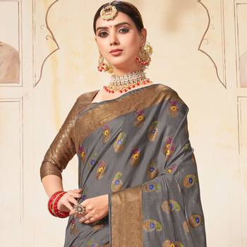 Grey woven Cotton Blend saree with blouse 2