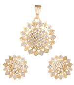 Gold emerald  necklace-sets