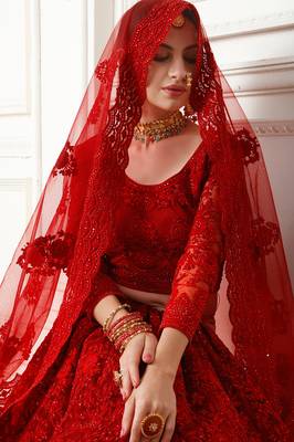 Red embroidered net semi stitched lehenga 3