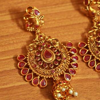 Red Danglers-Drops 2