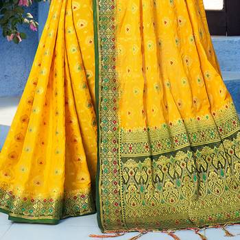 Yellow  woven Silk blend saree with blouse 3