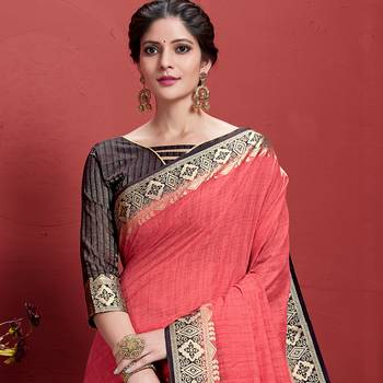 Red woven Silk blend saree with blouse 2