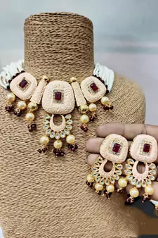 Beige necklaces