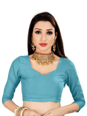 Blue woven banarasi silk saree with blouse 4