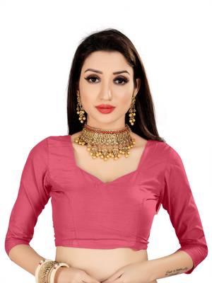 Pink woven banarasi silk saree with blouse 4