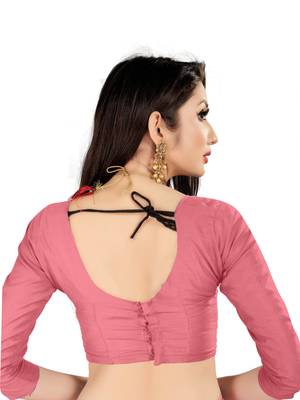 Pink woven banarasi silk saree with blouse 5