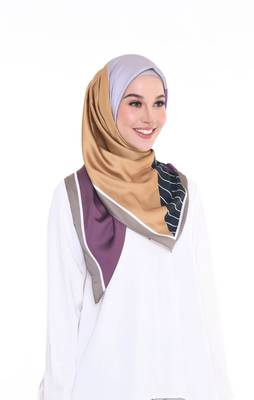 Women'S Smoothy Silk Printed 110 * 110 Cm Square Hijab Scarf Dupatta 1
