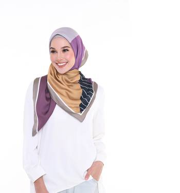 Women'S Smoothy Silk Printed 110 * 110 Cm Square Hijab Scarf Dupatta 3