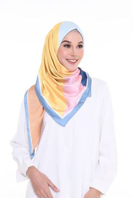 Women's Smoothy Silk Printed 110 * 110 Cm Square Scarf Hijab Dupatta  1