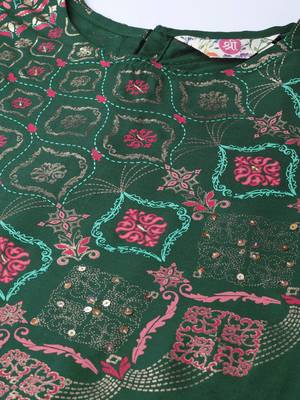 Green printed liva long-kurtis 5