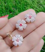 Gold diamond necklaces