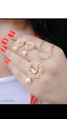 Gold diamond necklaces 1