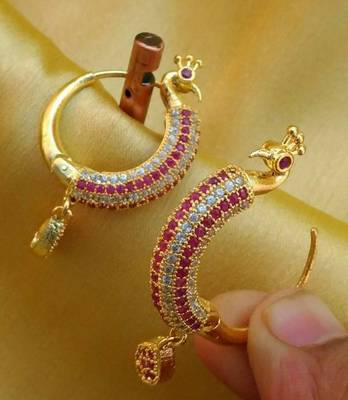 Gold diamond earrings 1
