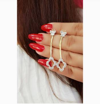 Gold diamond earrings 1