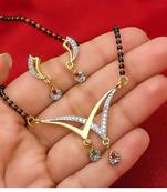 Gold diamond mangalsutra