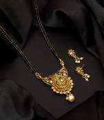 Gold diamond mangalsutra