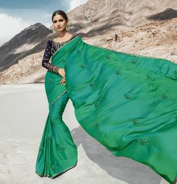 Sea Green Embroidered Silk Blend Saree With Blouse 2