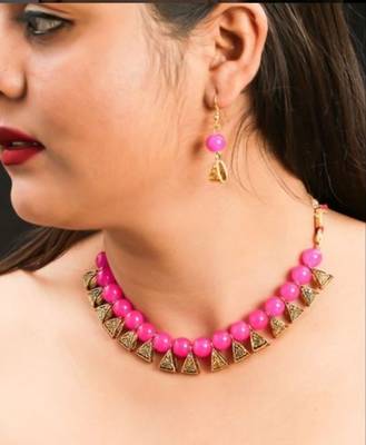 Pink Pearl Necklaces 1