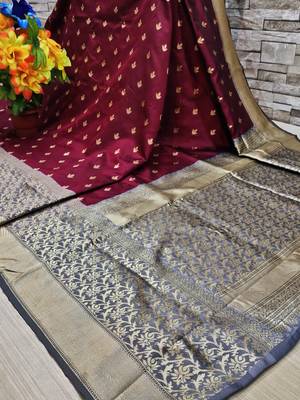 Grey woven banarasi saree with blouse 1