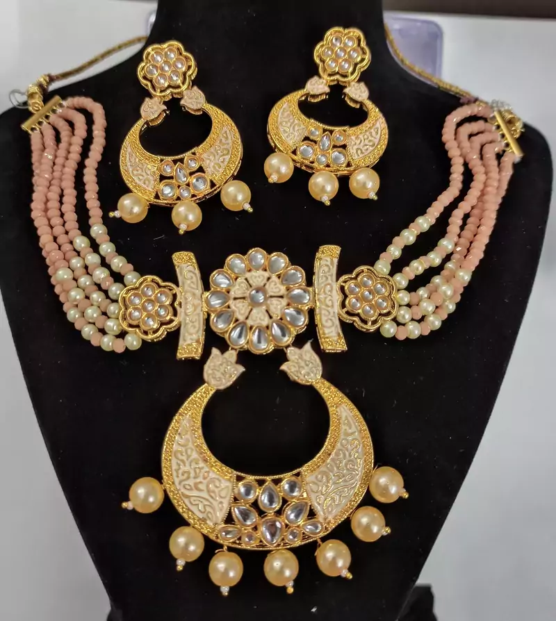 Beige necklaces