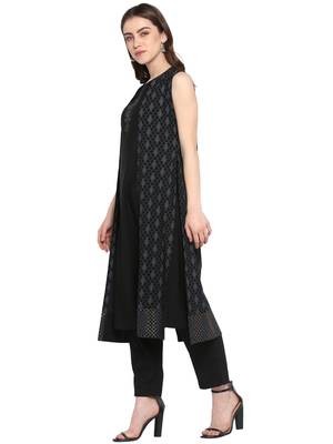 Black printed crepe salwar 4